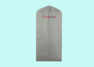 Multicolor de encargo que dobla la cubierta no tejida del traje con la manija, bolsos de la tela tejida de PortableNon