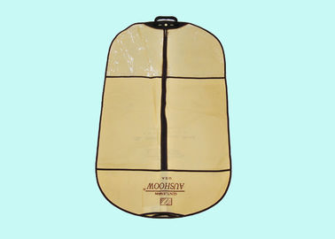 La tela no tejida de Spunbond del polipropileno empaqueta la cubierta del traje para el almacenamiento de la ropa